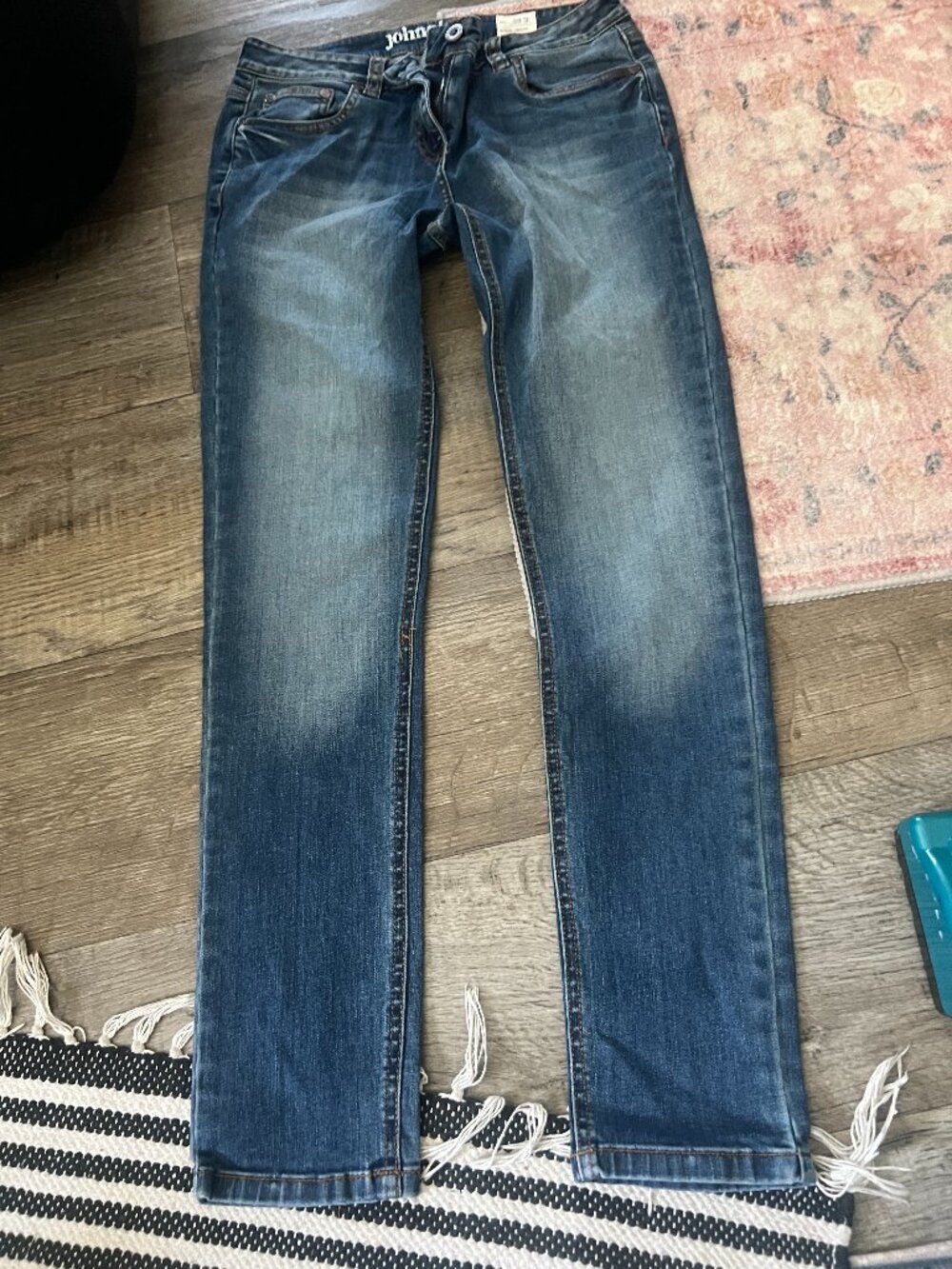Johnnie B skinny‎ jeans size 28